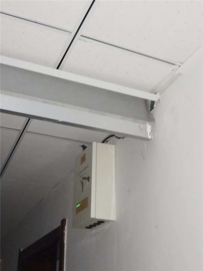 電動擋煙垂壁
